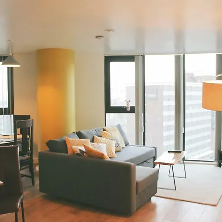 Homely Serviced - Blonk St Apartment